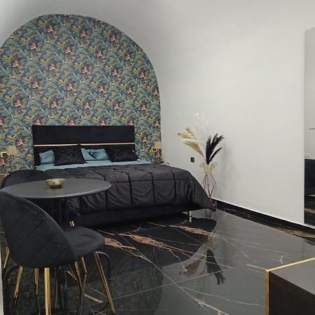 Casa Suite Del Cardinale Наполи Екстериор снимка