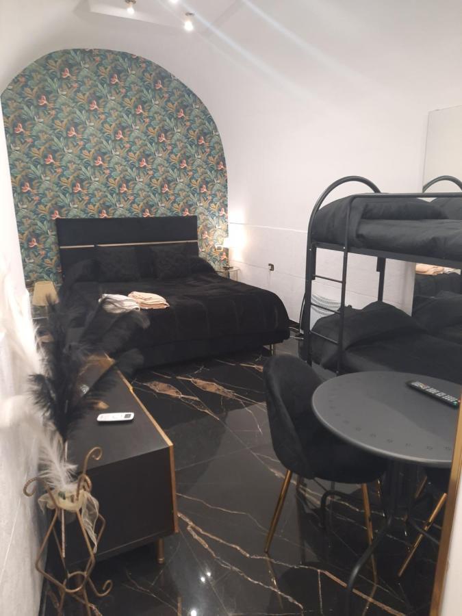 Casa Suite Del Cardinale Наполи Екстериор снимка